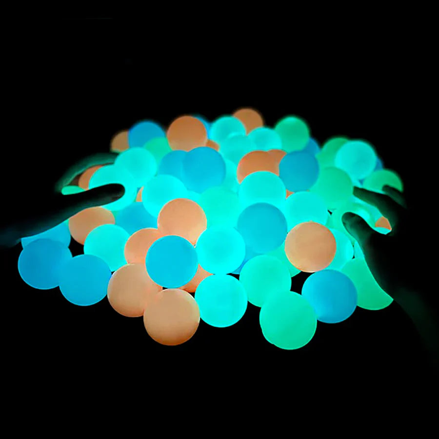 Sticky glow-in-the-dark balls – photo 2 of 3